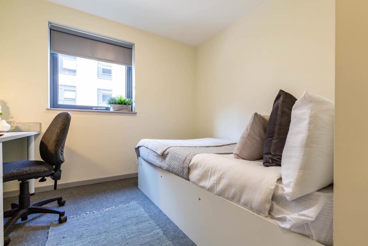 Bryson Court In Newcastle Apartment Bagian luar foto